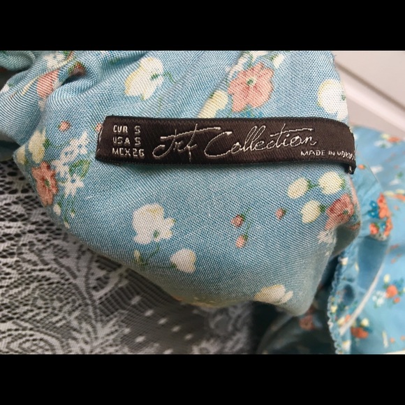 Pretty, femme, new, off shoulder floral jumpsuit - Picture 7 of 7